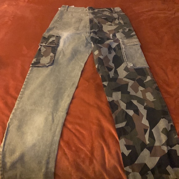 Two-sided, cargo jeans - Picture 2 of 2